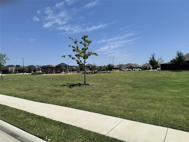 320 Leopold Trail - Photo 2