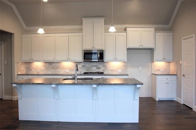 940 Parkside Drive - Photo 5