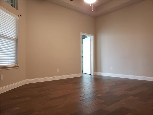 940 Parkside Drive - Photo 9