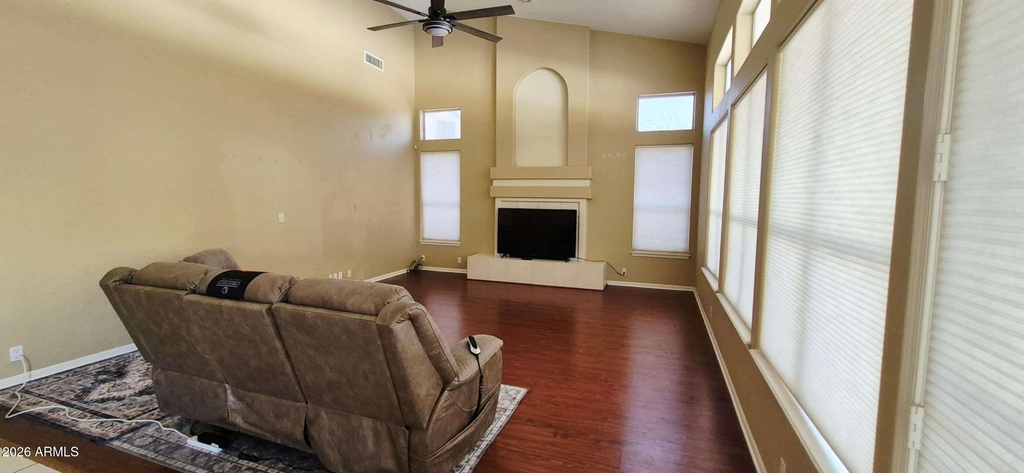 10511 N 117th Place - Photo 5