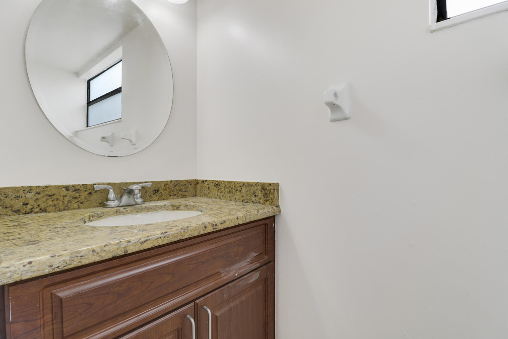 202 Lakewood Drive - Photo 12