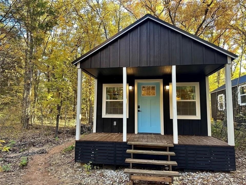 124 Allen Street - Photo 1