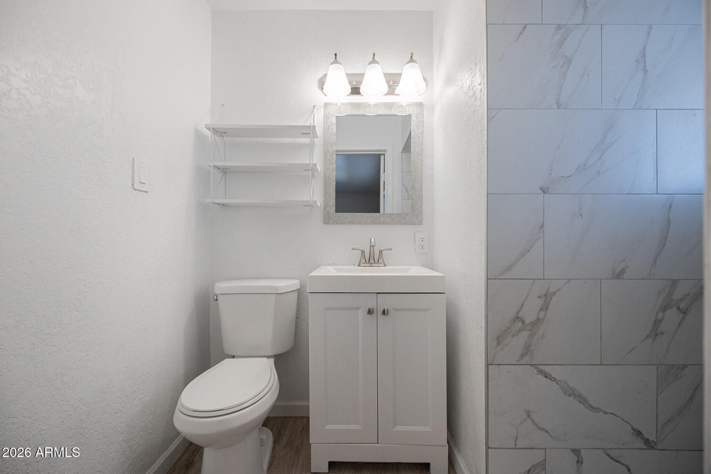 1140 W 7th Street - Photo 18