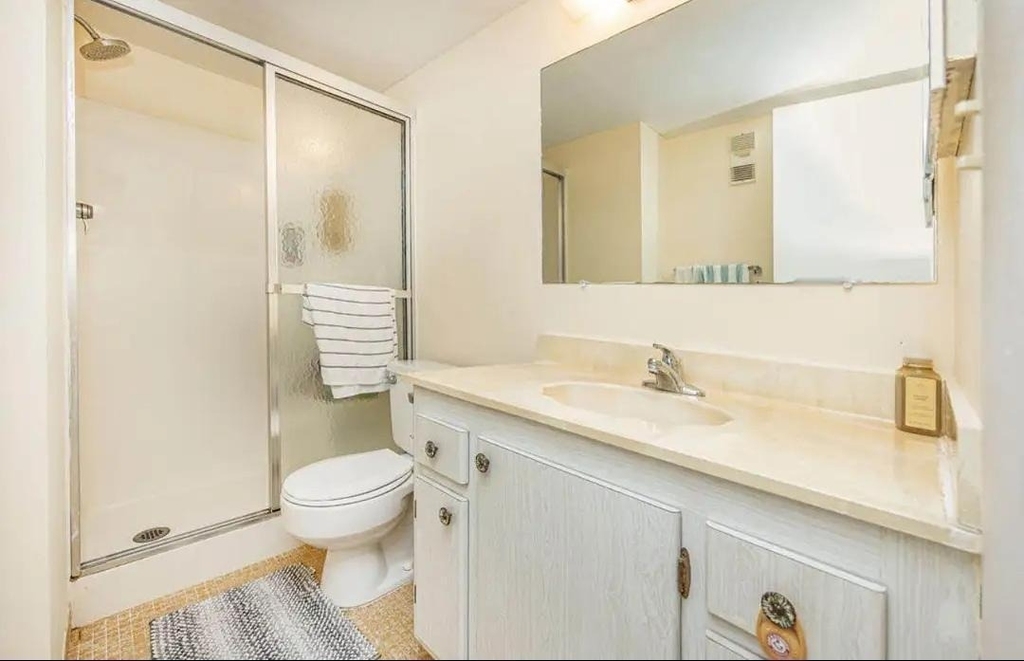 2615 Ne 3rd Court Ne - Photo 12