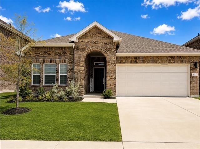 631 Cari Lane - Photo 0