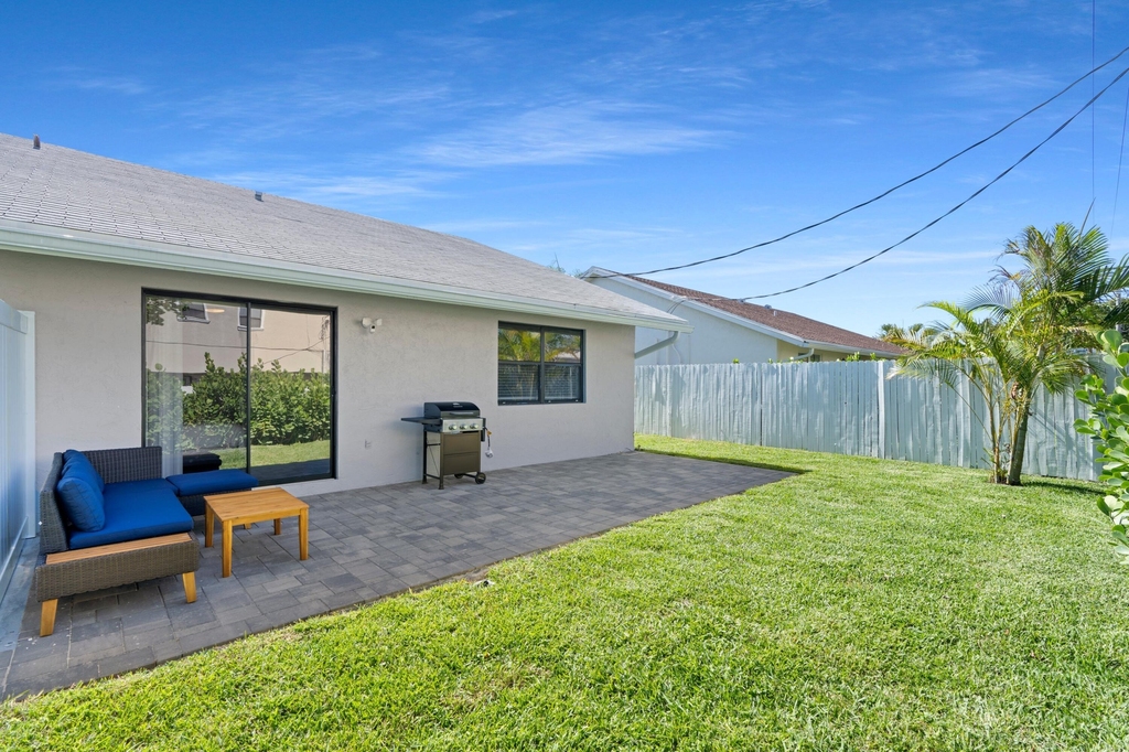 3372 Ne 5th Drive - Photo 19
