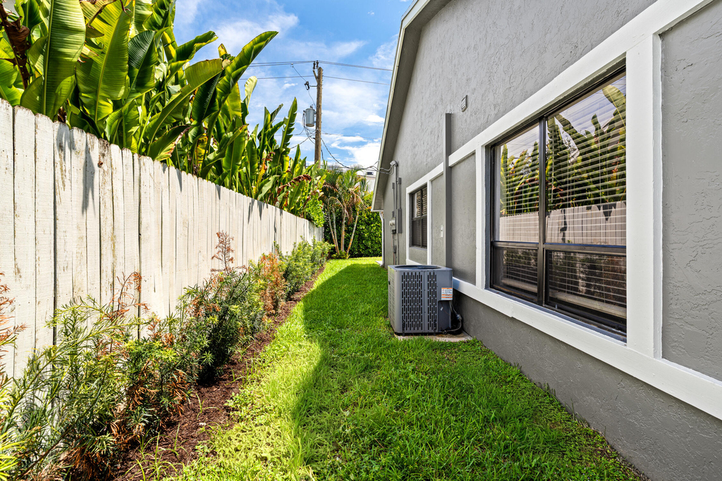 3372 Ne 5th Drive - Photo 44