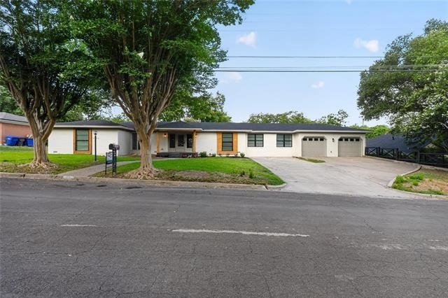 2808 Woodland Drive - Photo 1
