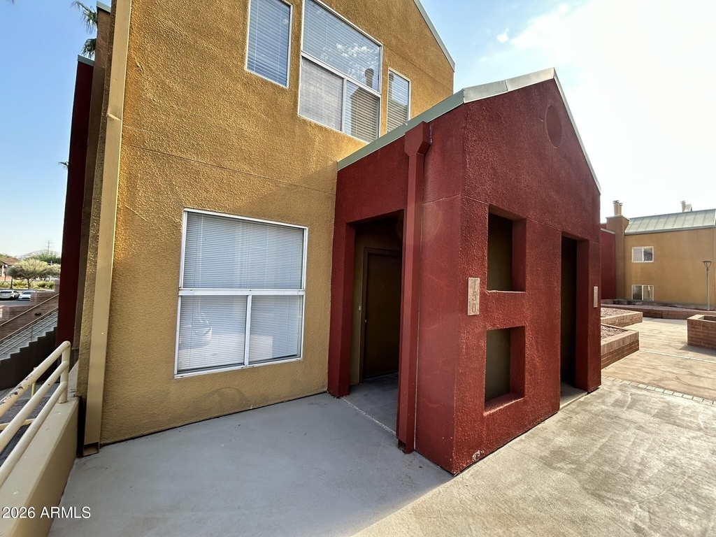 154 W 5th Street - Photo 0