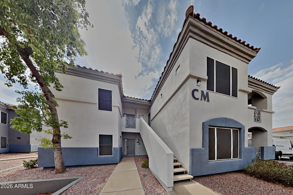 600 W Grove Parkway - Photo 0