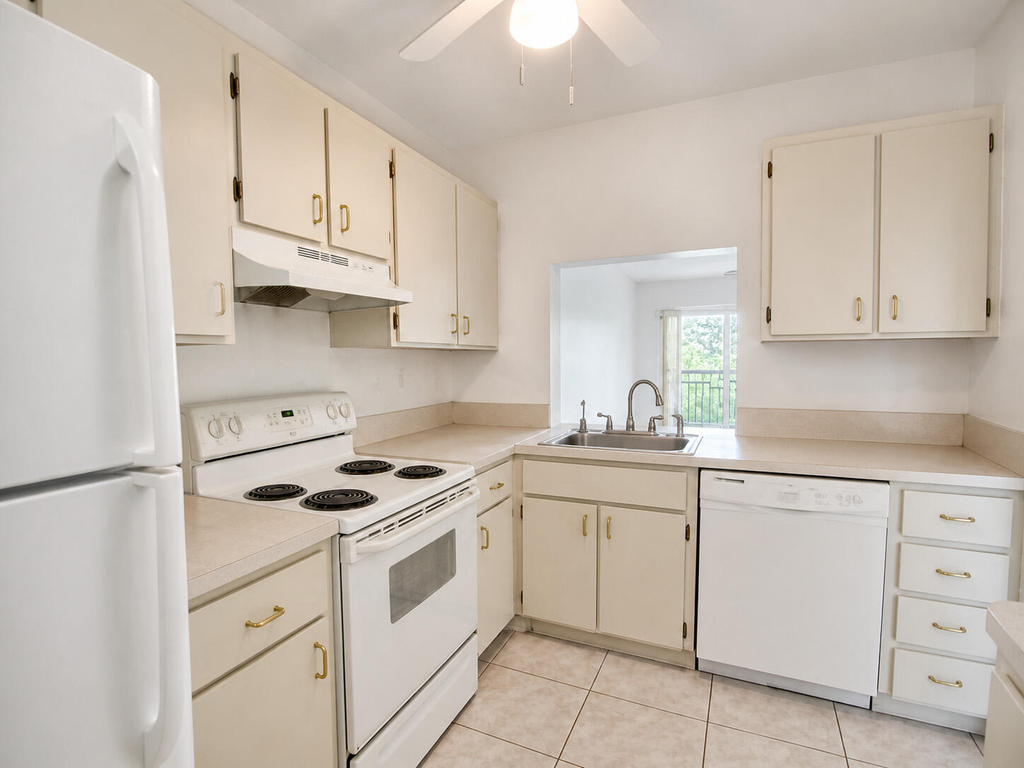 7260 Woodmont Terrace - Photo 3
