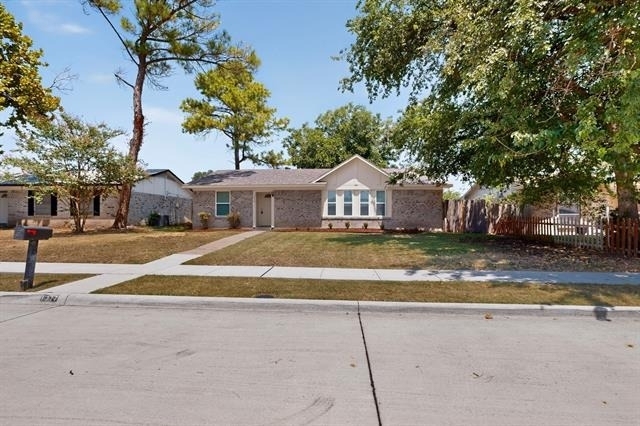 1717 Japonica Lane - Photo 1