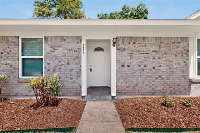 1717 Japonica Lane - Photo 3
