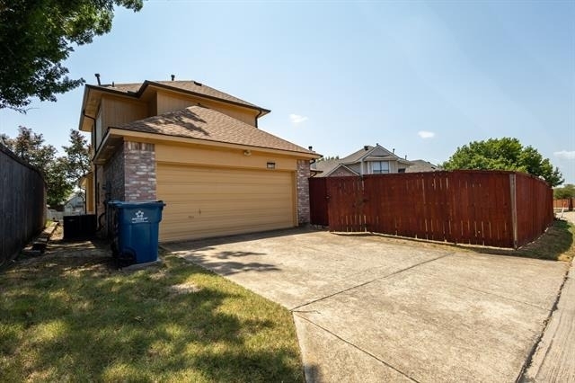 1726 Northampton Drive - Photo 25