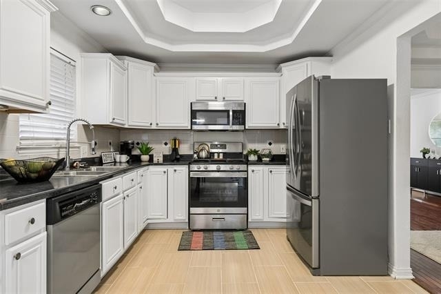 2728 Alco Avenue - Photo 8