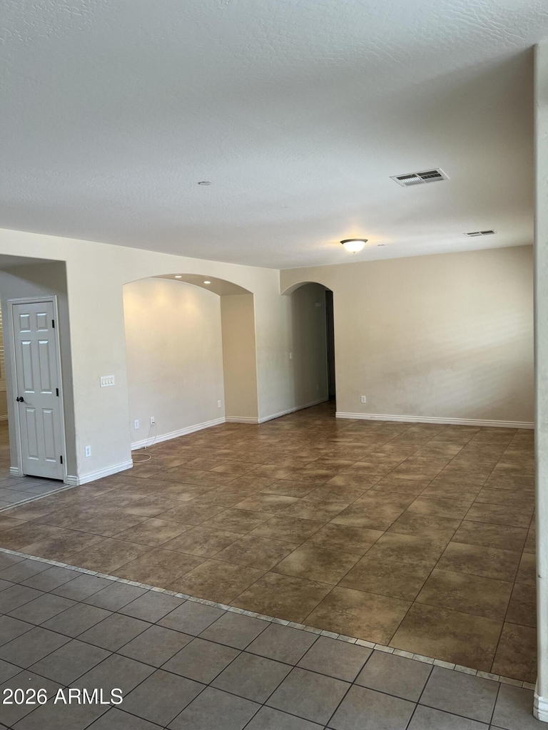 13518 W Verde Lane - Photo 8