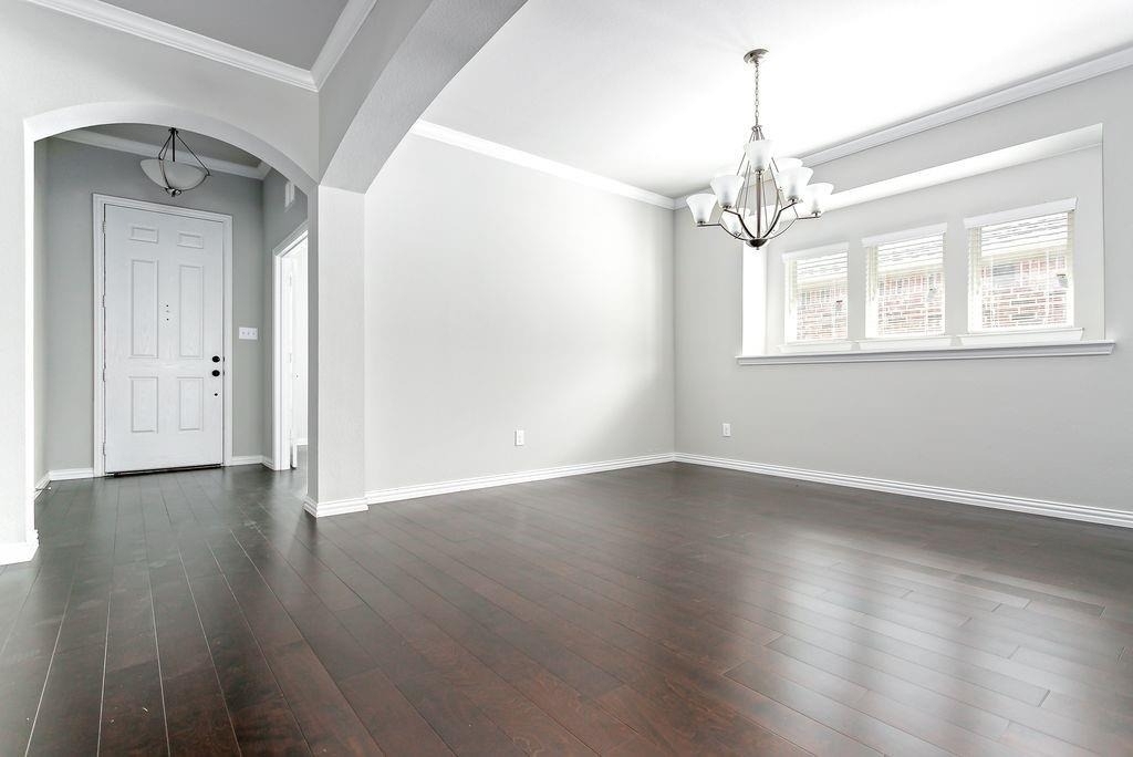 3005 Martha Drive - Photo 4