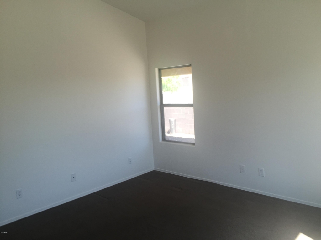 249 S 14th Circle - Photo 9