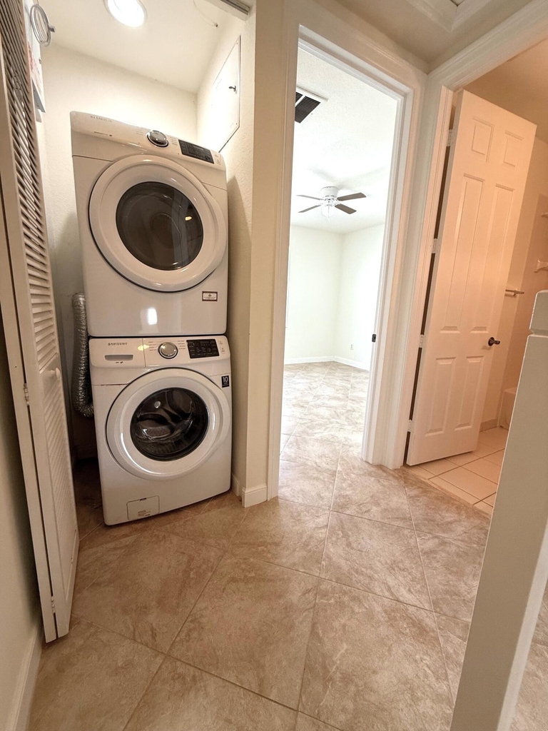 960 Millbrae Court - Photo 9