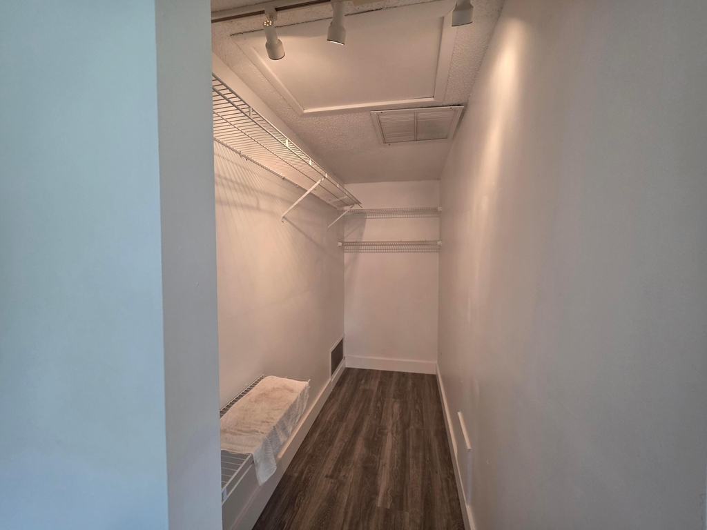 718 Whippoorwill Lane - Photo 36