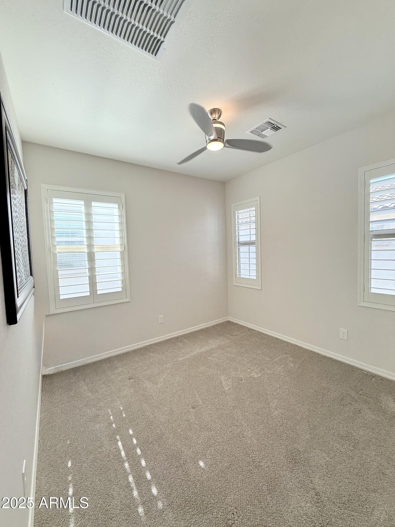 2366 W Gloria Lane - Photo 45