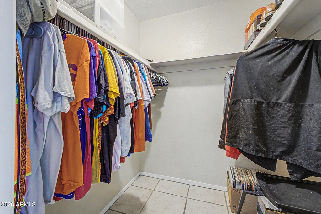 540 N May Street - Photo 4