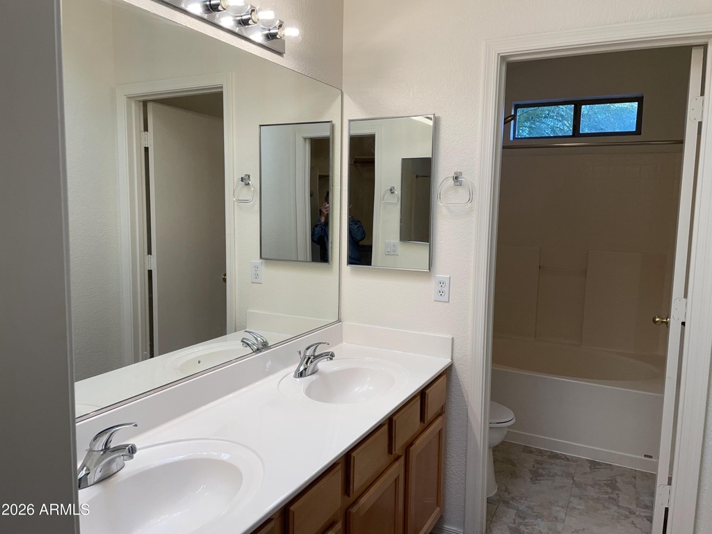 8376 W Melinda Lane - Photo 23