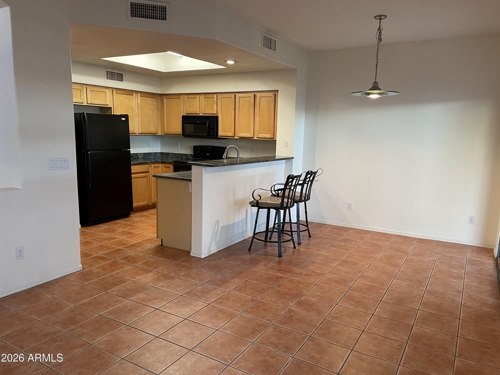 8376 W Melinda Lane - Photo 11