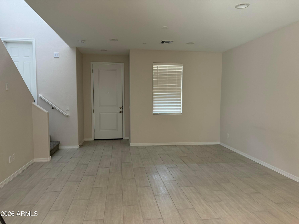 2820 N Evergreen Street - Photo 4
