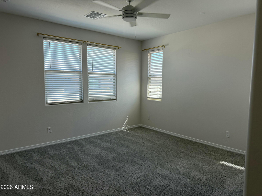 2820 N Evergreen Street - Photo 5