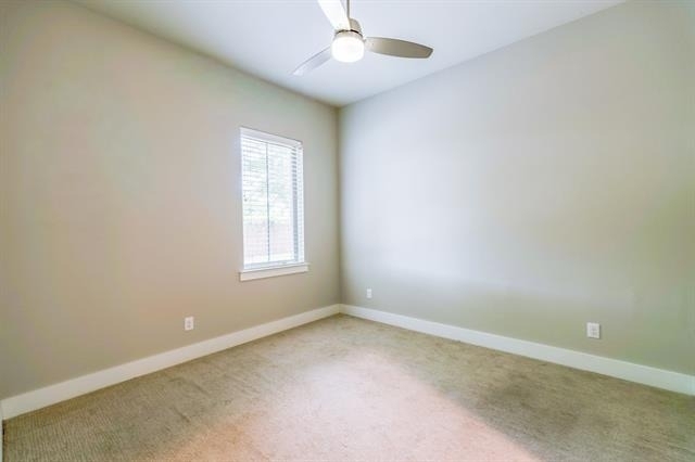 2514 Vintage Street - Photo 3