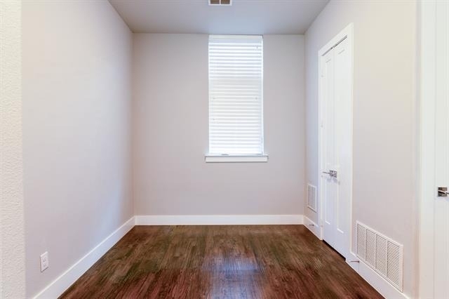 2514 Vintage Street - Photo 7