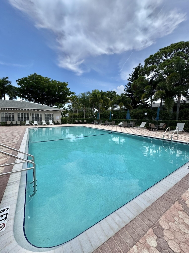 2660 Sw 22nd Avenue - Photo 25