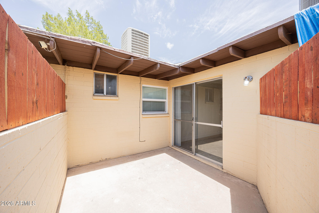 388 N Comanche Drive - Photo 16
