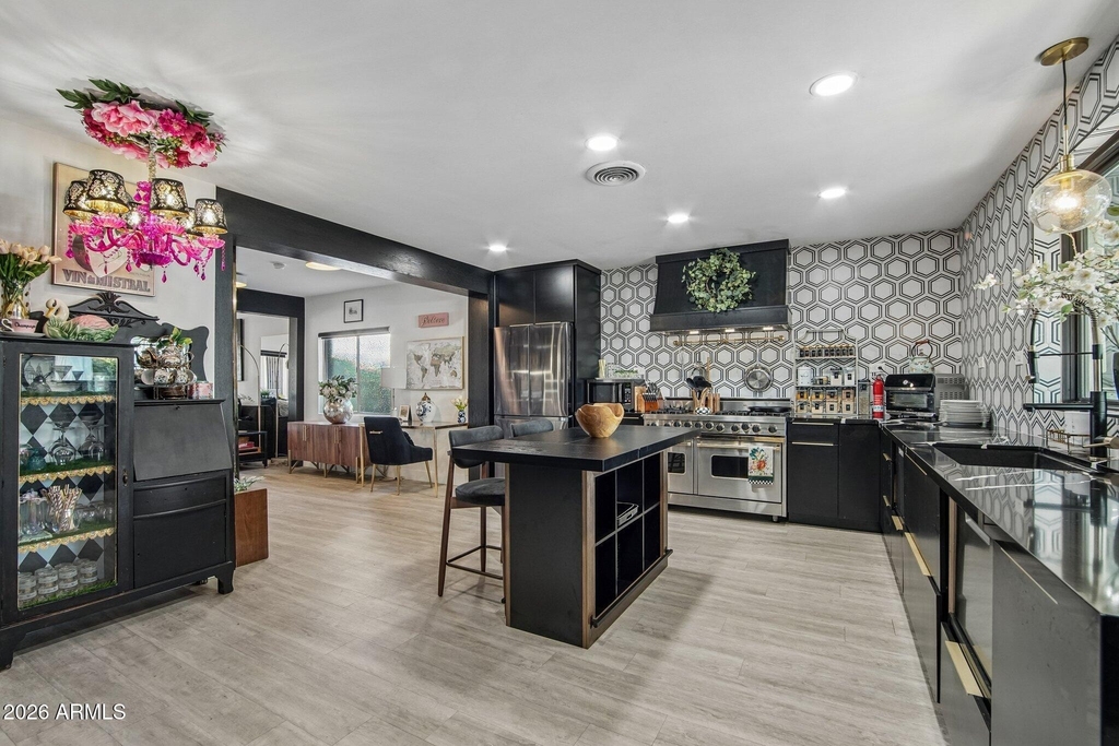 1725 E Verde Lane - Photo 2