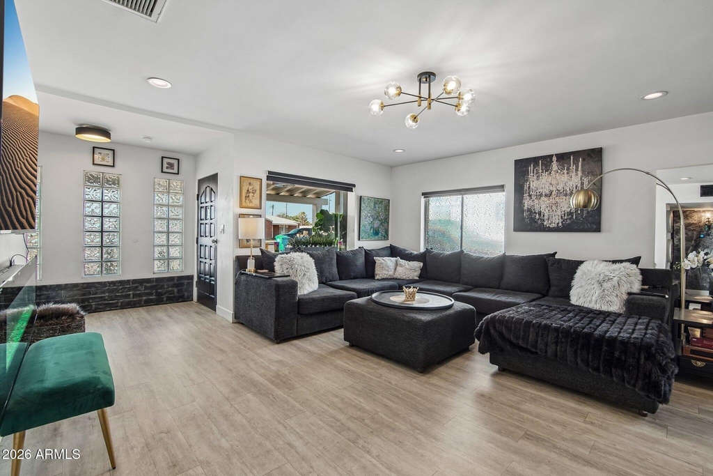 1725 E Verde Lane - Photo 7