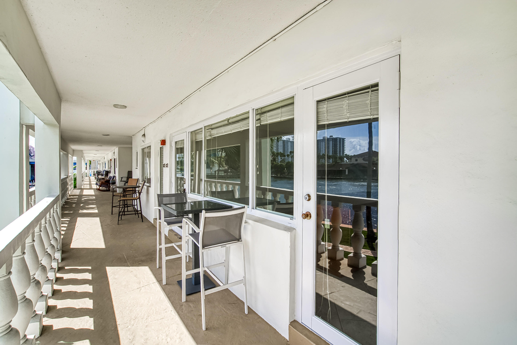 2895 Ne 32nd Street - Photo 21