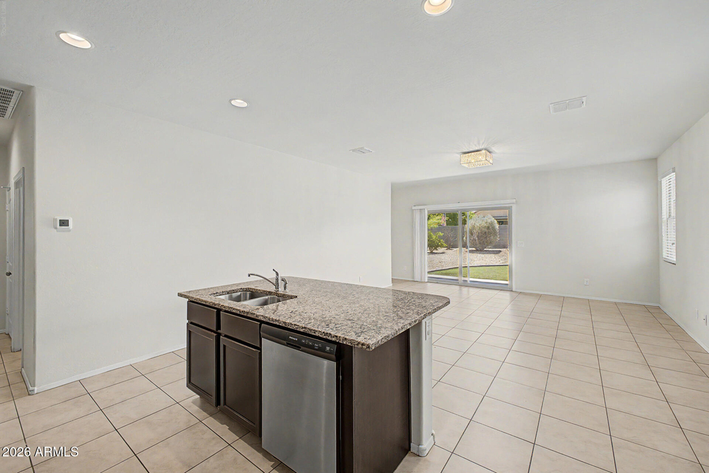 41917 W Manderas Lane - Photo 13