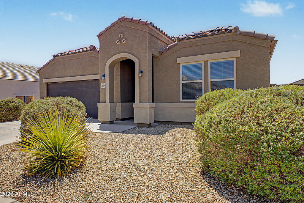 41917 W Manderas Lane - Photo 2