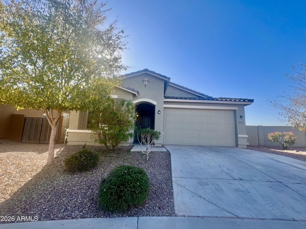 9437 W Jones Avenue - Photo 3
