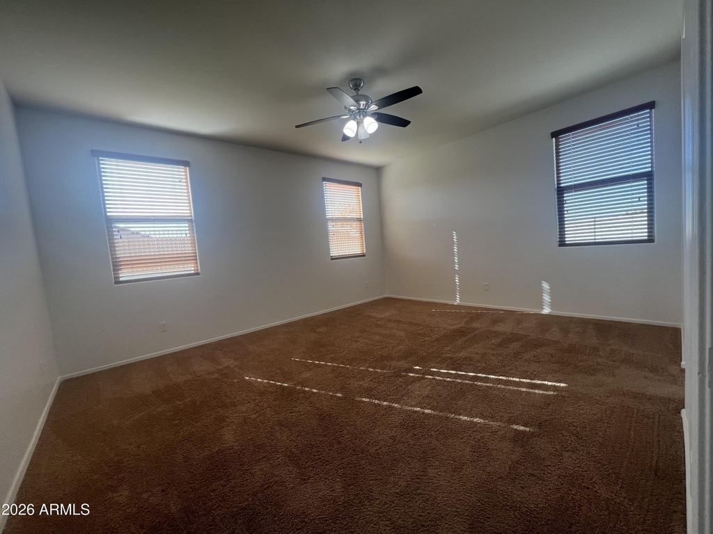 9437 W Jones Avenue - Photo 19