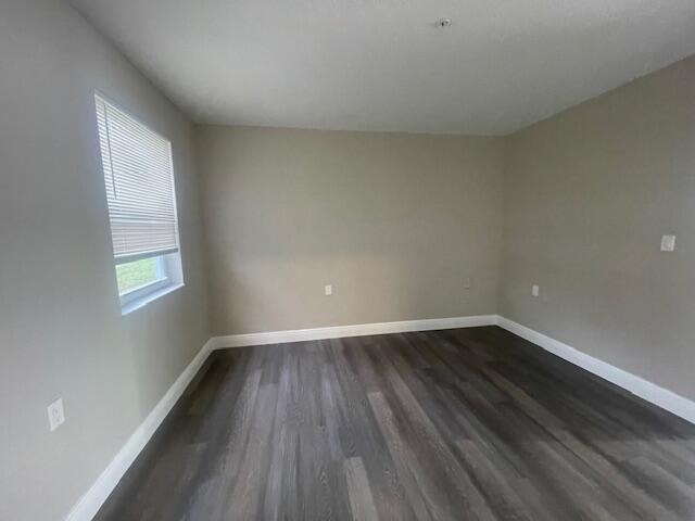 4393 Windsor Avenue - Photo 16