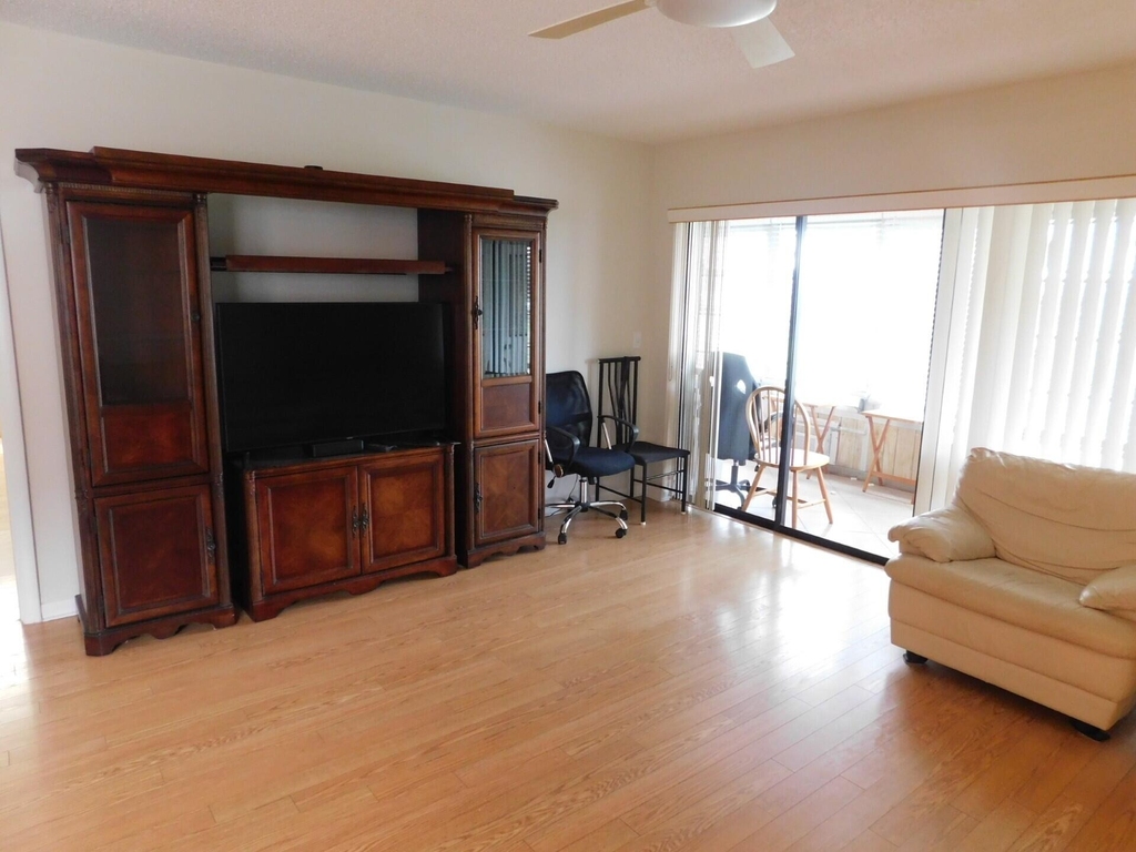 565 Piedmont L - Photo 7