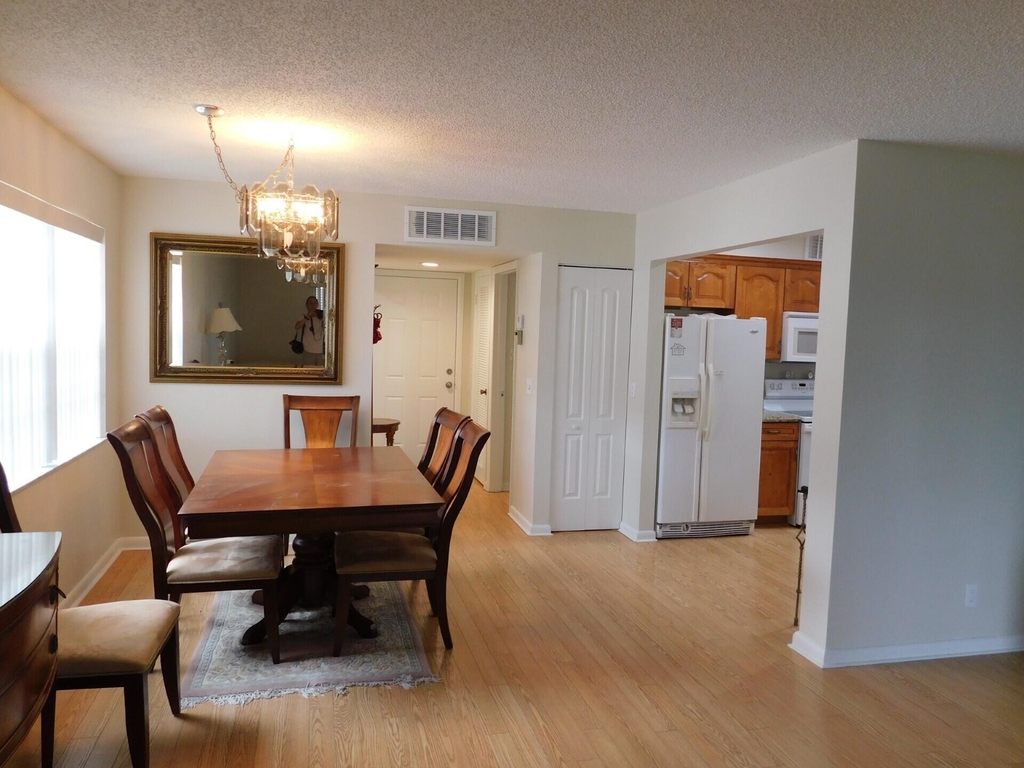 565 Piedmont L - Photo 5