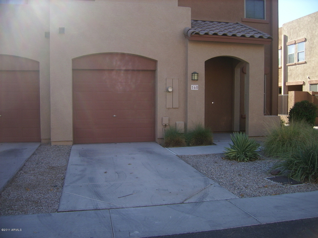 1886 E Don Carlos Avenue - Photo 1