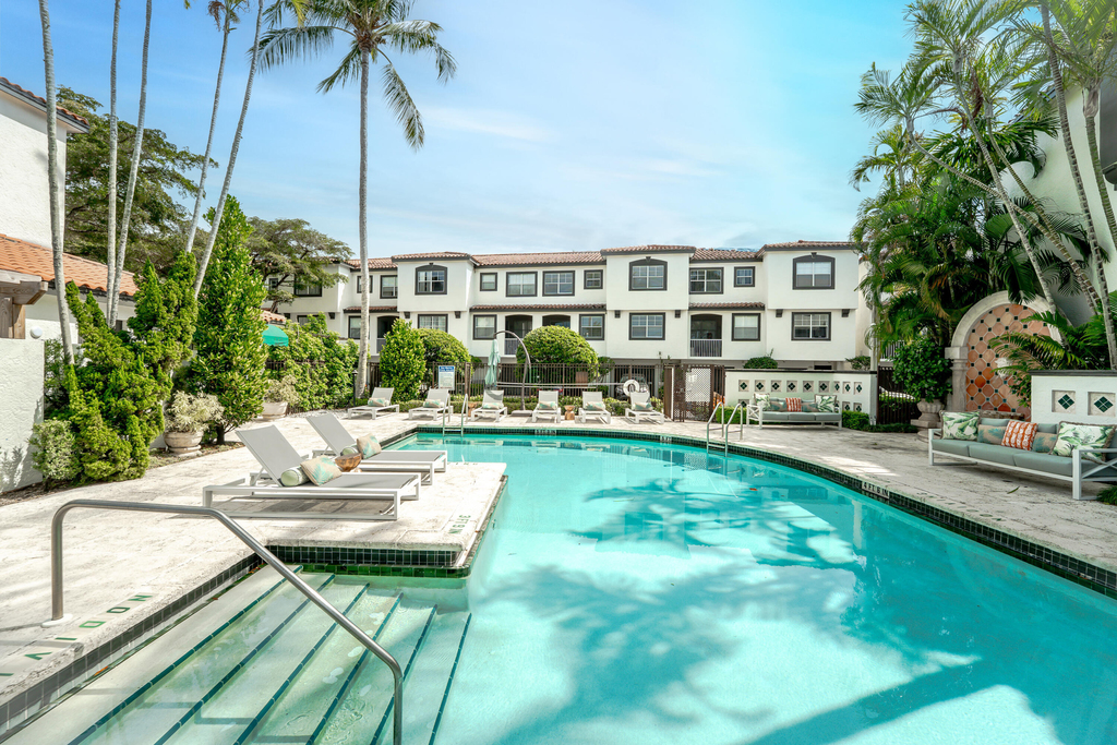 20889 Saint Andrews Boulevard - Photo 0