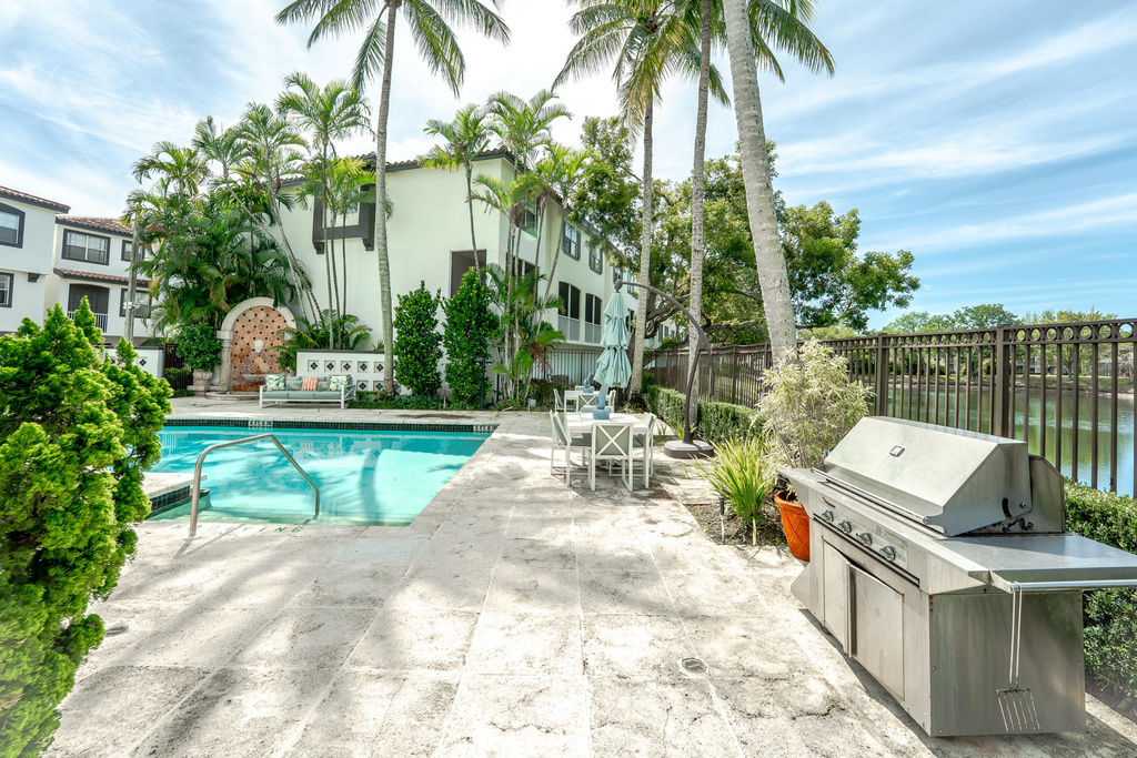 20889 Saint Andrews Boulevard - Photo 7