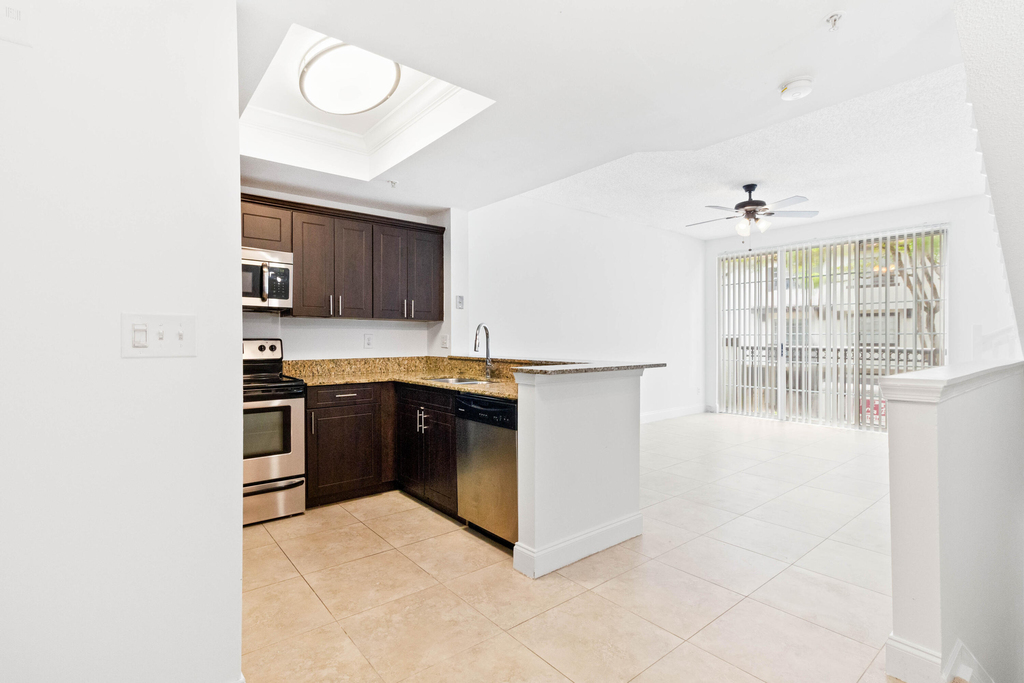 20889 Saint Andrews Boulevard - Photo 4