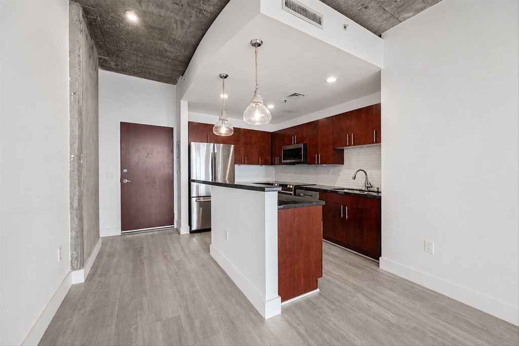 300 S Australian Avenue - Photo 3