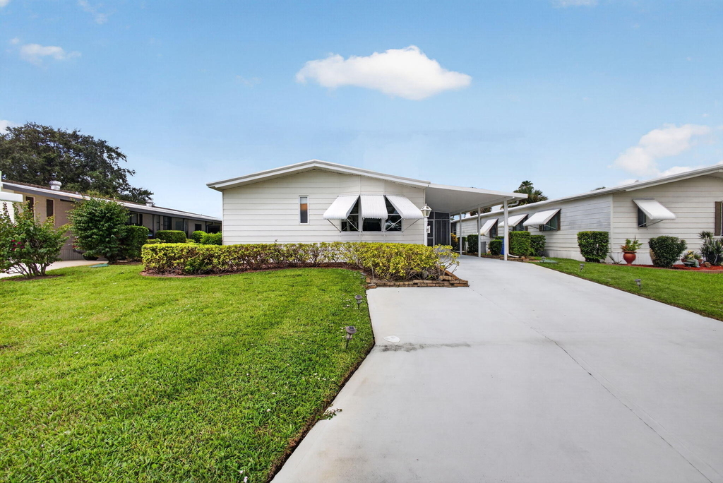 7640 Se Shenandoah - Photo 1